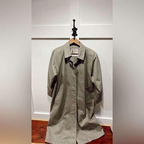 Rare NYC London Fog Trench Coat, True Vintage Size Medium - Picture 1 of 4